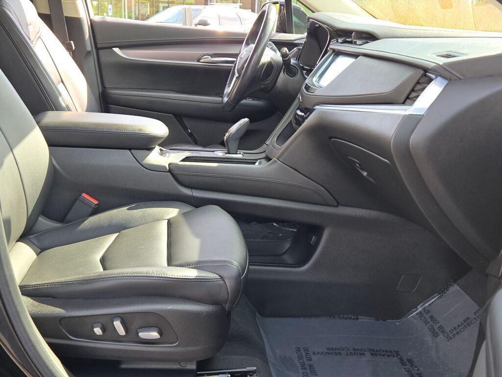 used 2018 Cadillac XT5 car, priced at $22,363