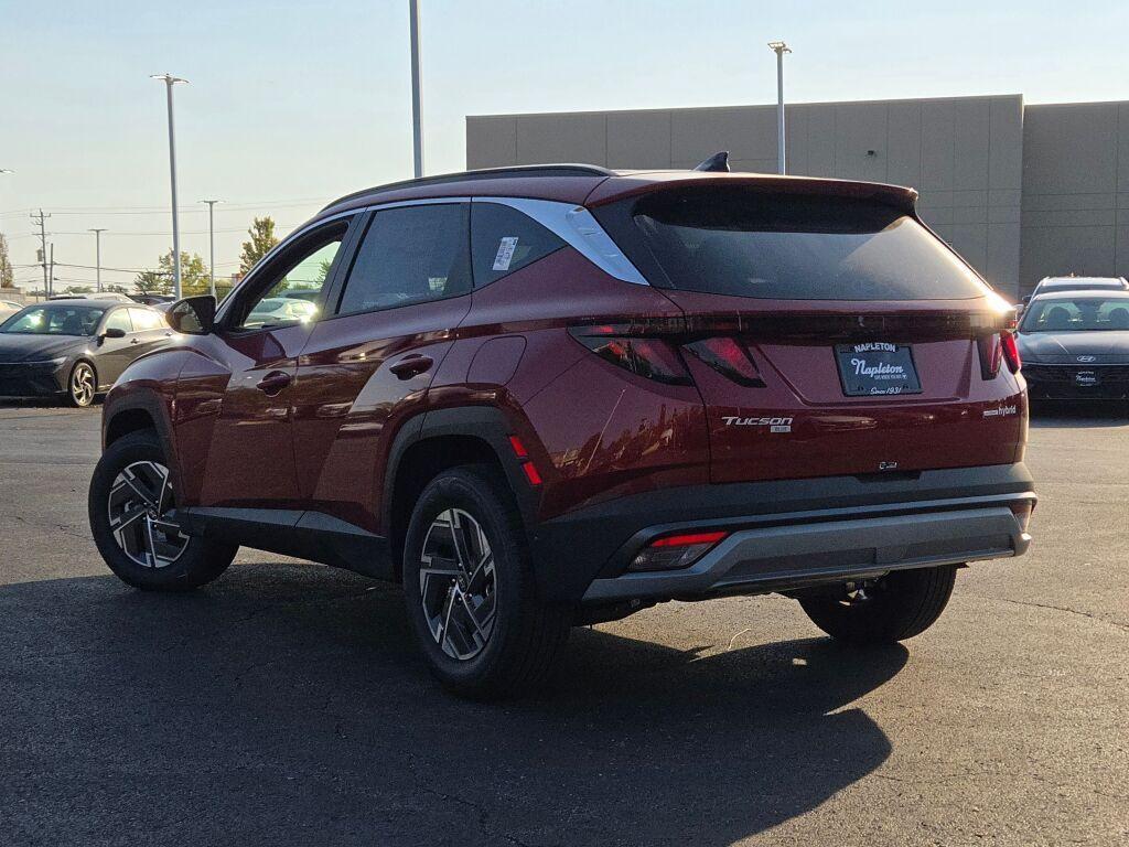 new 2025 Hyundai TUCSON Hybrid car, priced at $31,078