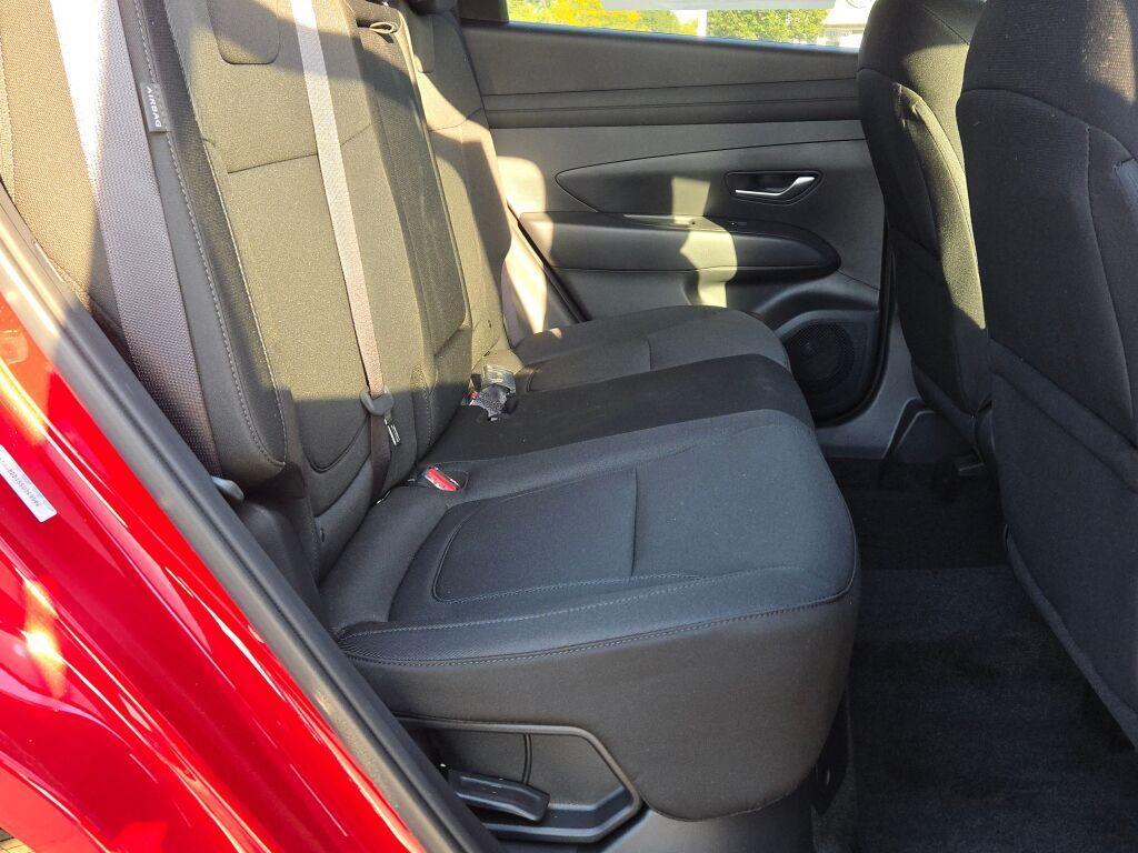 new 2025 Hyundai TUCSON Hybrid car, priced at $31,078