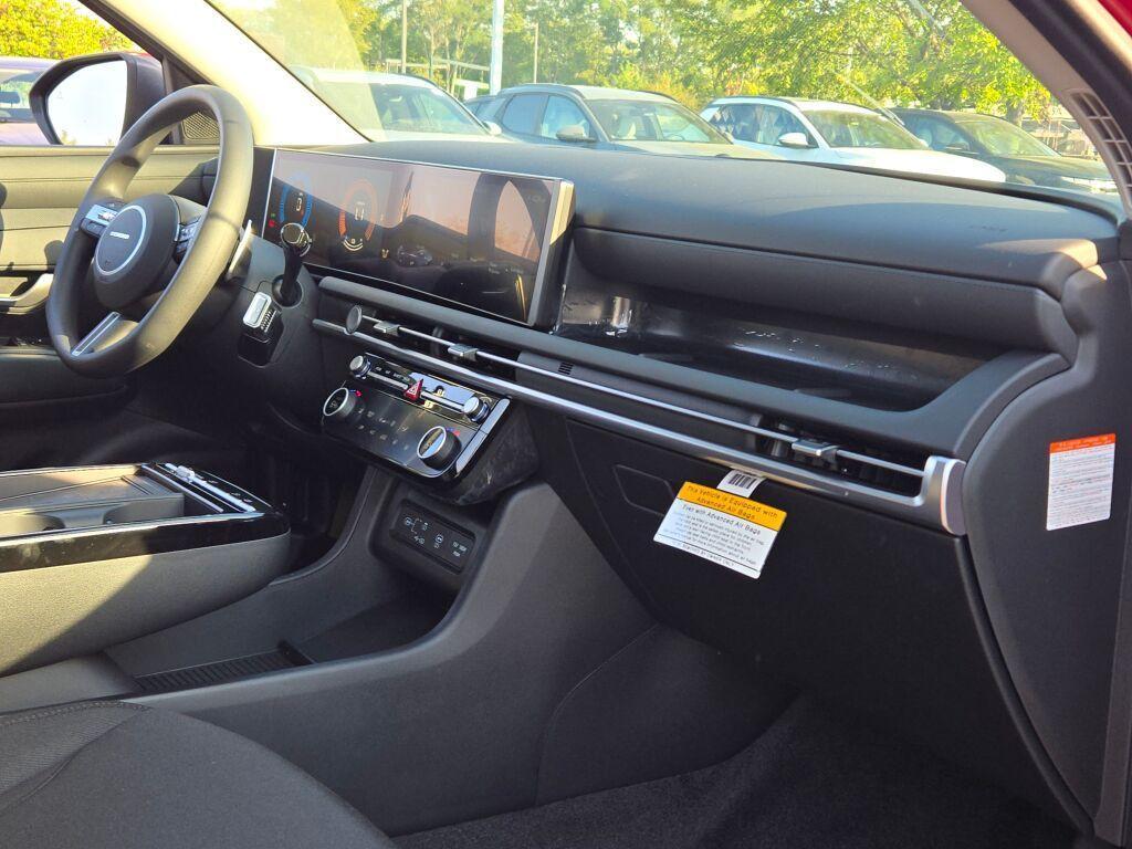 new 2025 Hyundai TUCSON Hybrid car, priced at $31,078