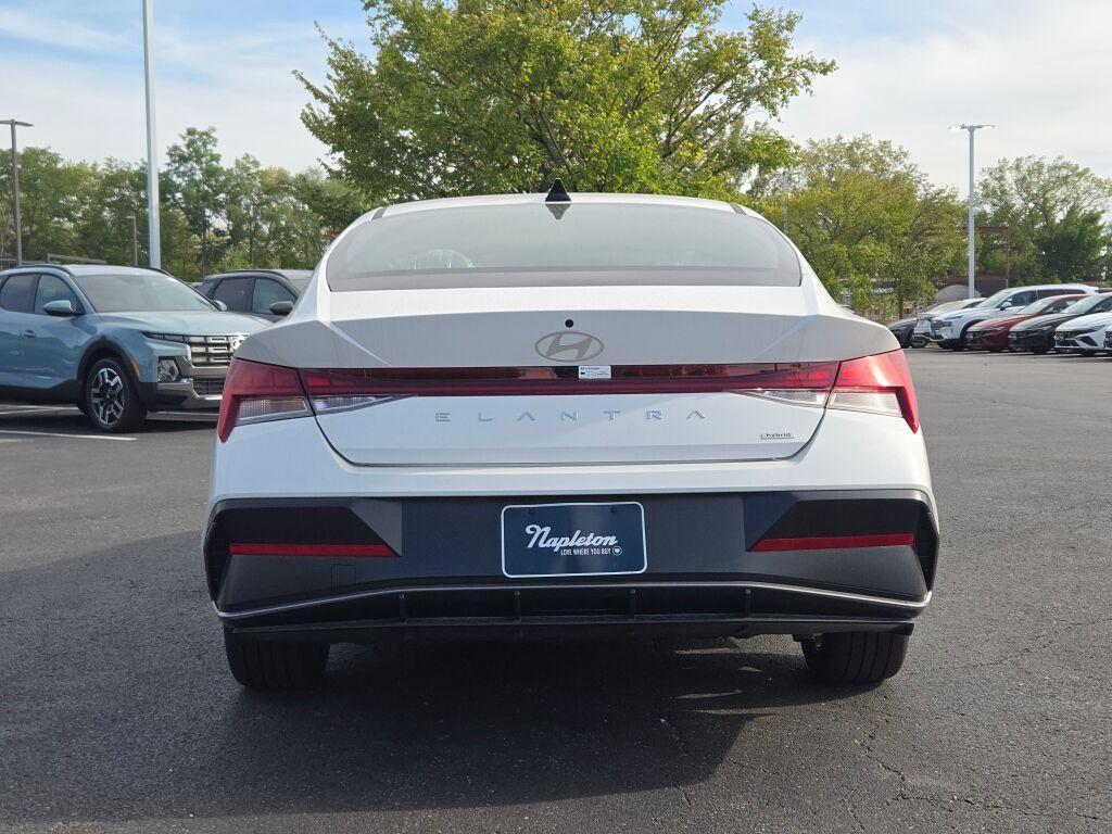 new 2025 Hyundai ELANTRA HEV car, priced at $29,425