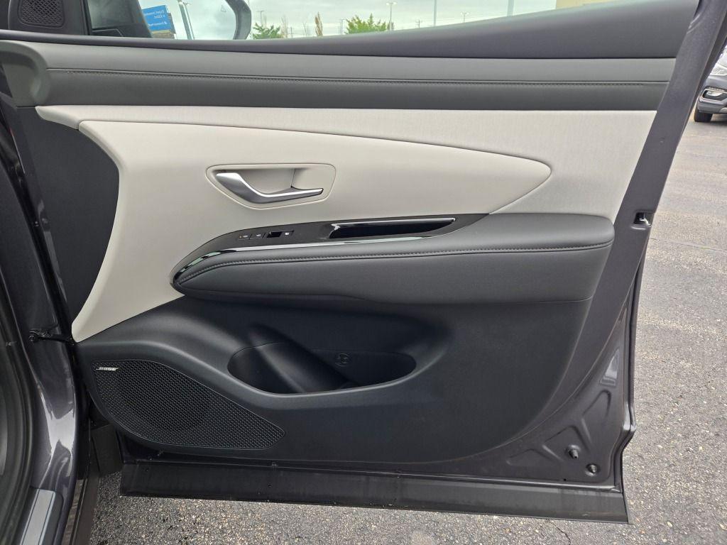 new 2025 Hyundai TUCSON Hybrid car, priced at $40,398
