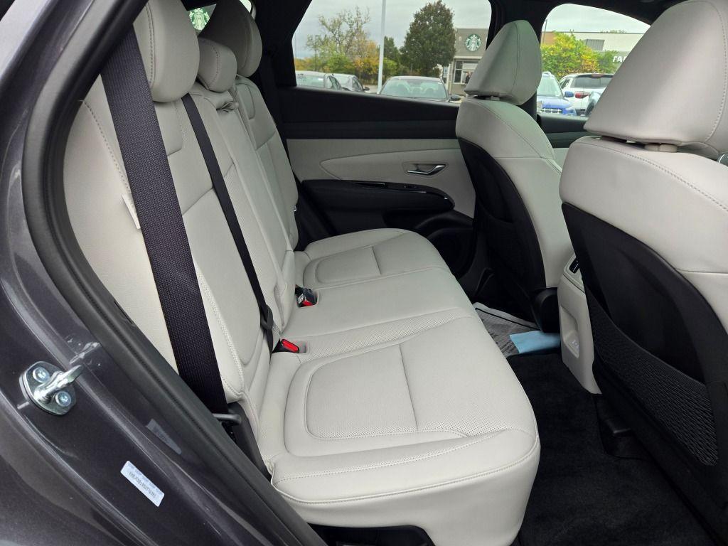 new 2025 Hyundai TUCSON Hybrid car, priced at $40,398