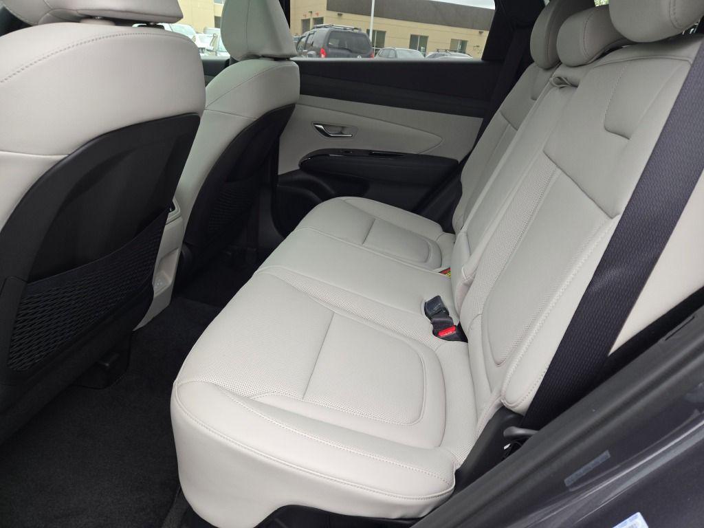 new 2025 Hyundai TUCSON Hybrid car, priced at $40,398