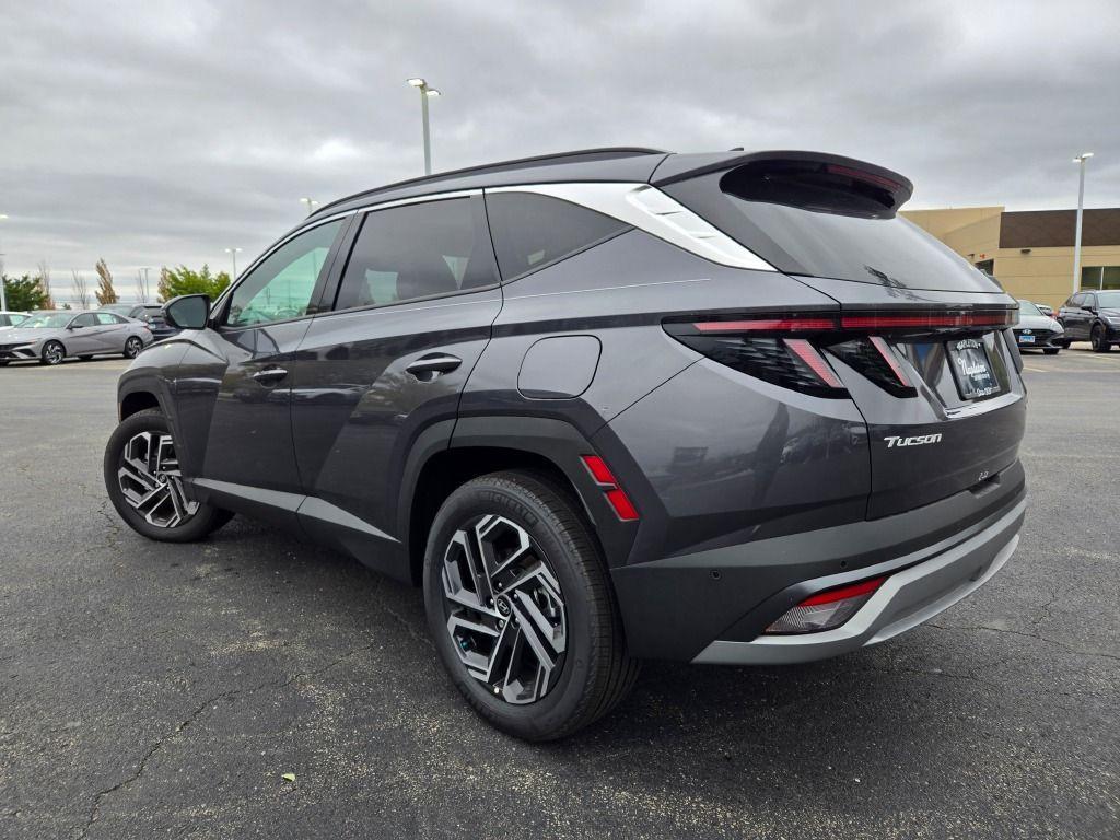new 2025 Hyundai TUCSON Hybrid car, priced at $40,398