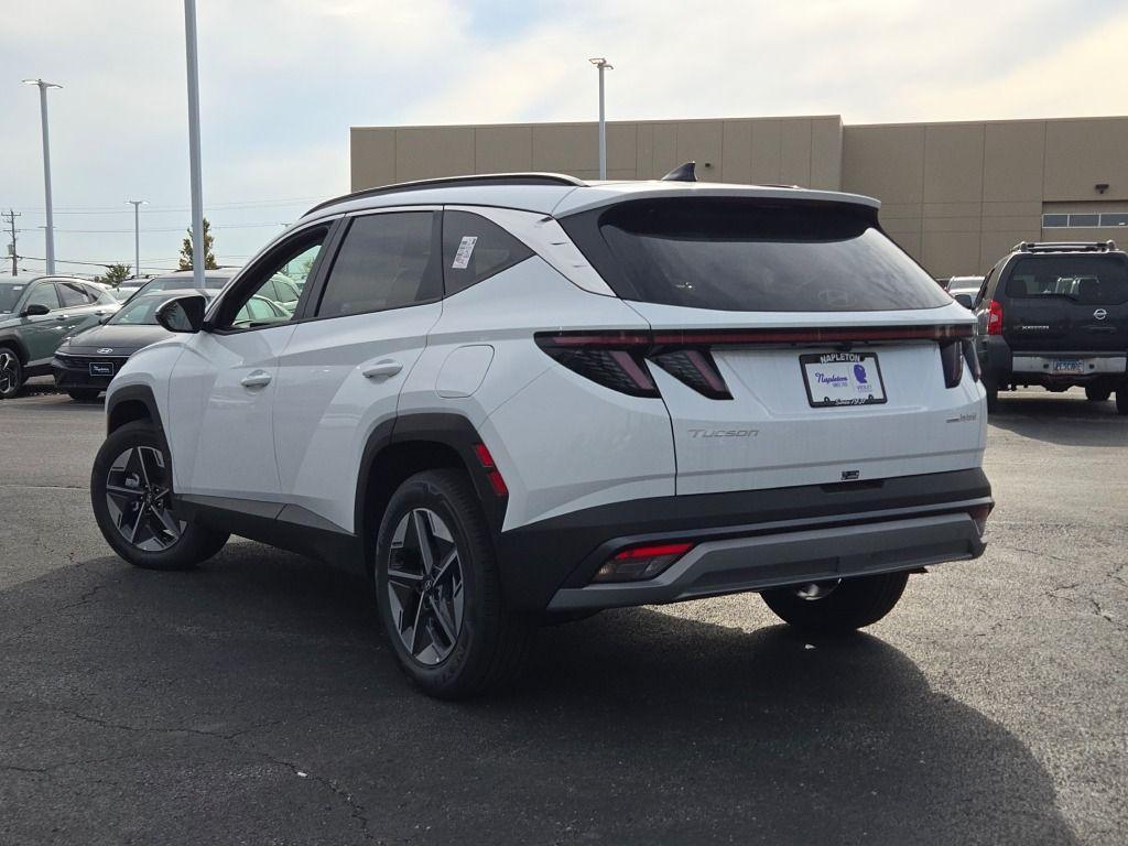 new 2025 Hyundai TUCSON Hybrid car, priced at $33,983