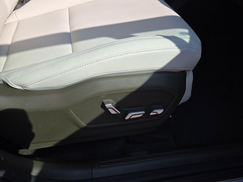 new 2025 Hyundai SANTA FE HEV car, priced at $49,183