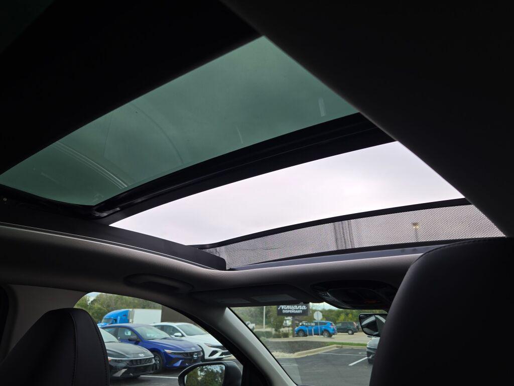 new 2025 Hyundai TUCSON Hybrid car, priced at $34,332