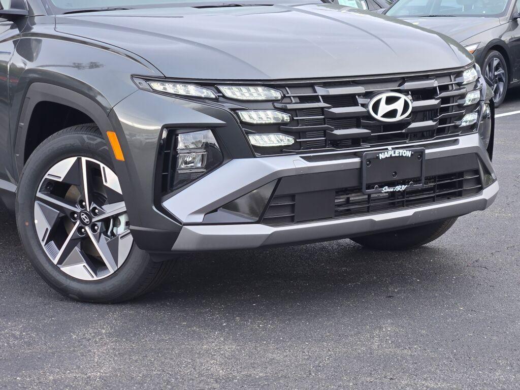 new 2025 Hyundai TUCSON Hybrid car, priced at $34,332