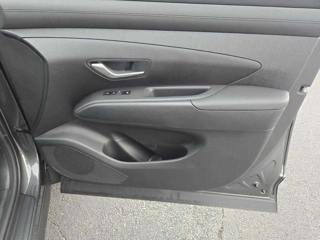 new 2025 Hyundai TUCSON Hybrid car, priced at $34,332