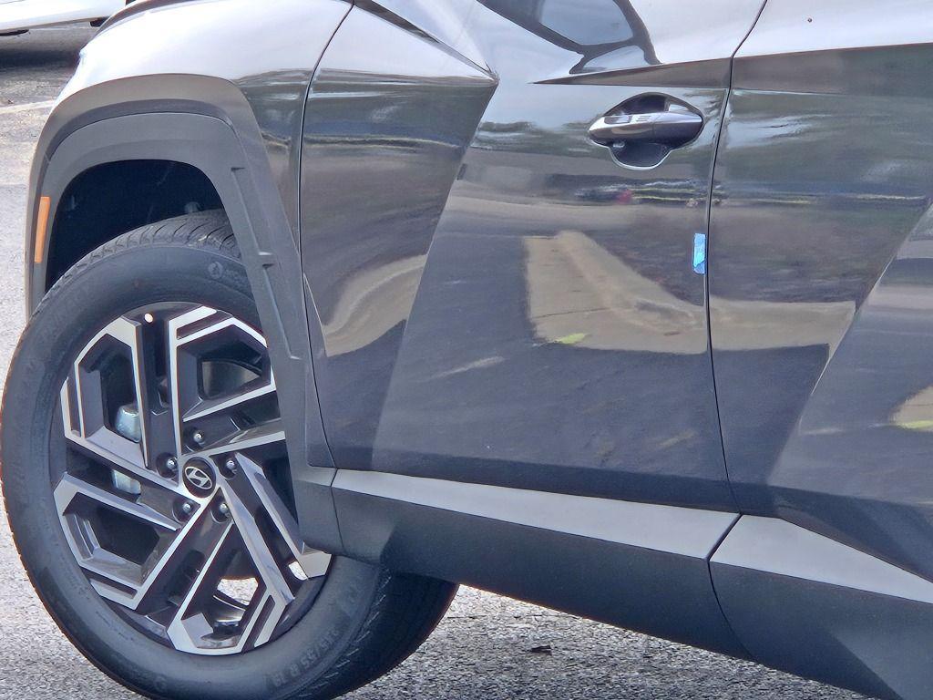 new 2025 Hyundai TUCSON Hybrid car, priced at $41,385