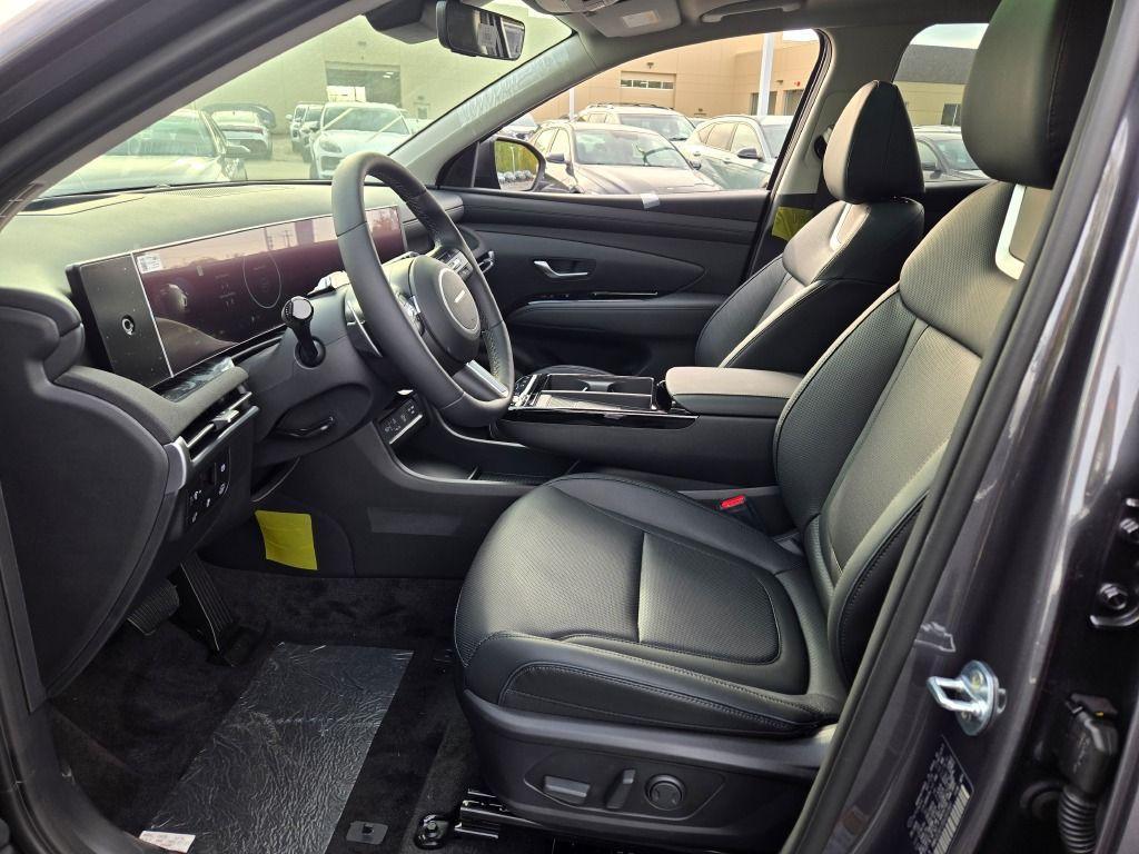 new 2025 Hyundai TUCSON Hybrid car, priced at $41,385