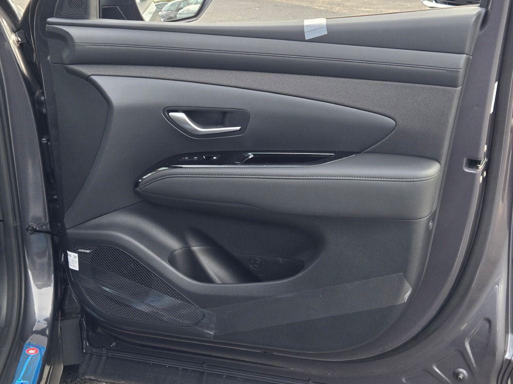 new 2025 Hyundai TUCSON Hybrid car, priced at $41,385