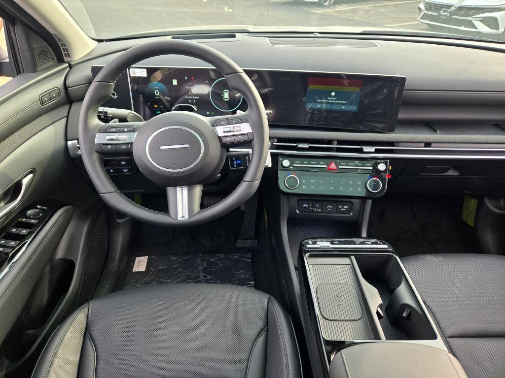 new 2025 Hyundai TUCSON Hybrid car, priced at $41,385