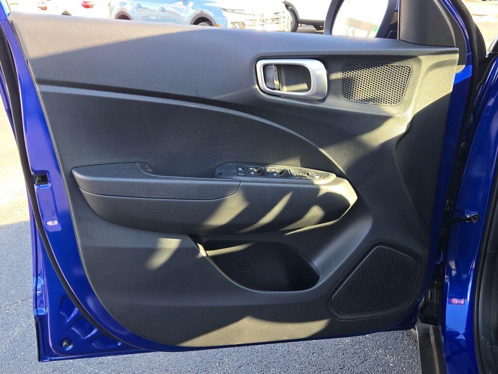 new 2025 Hyundai Venue car, priced at $21,385