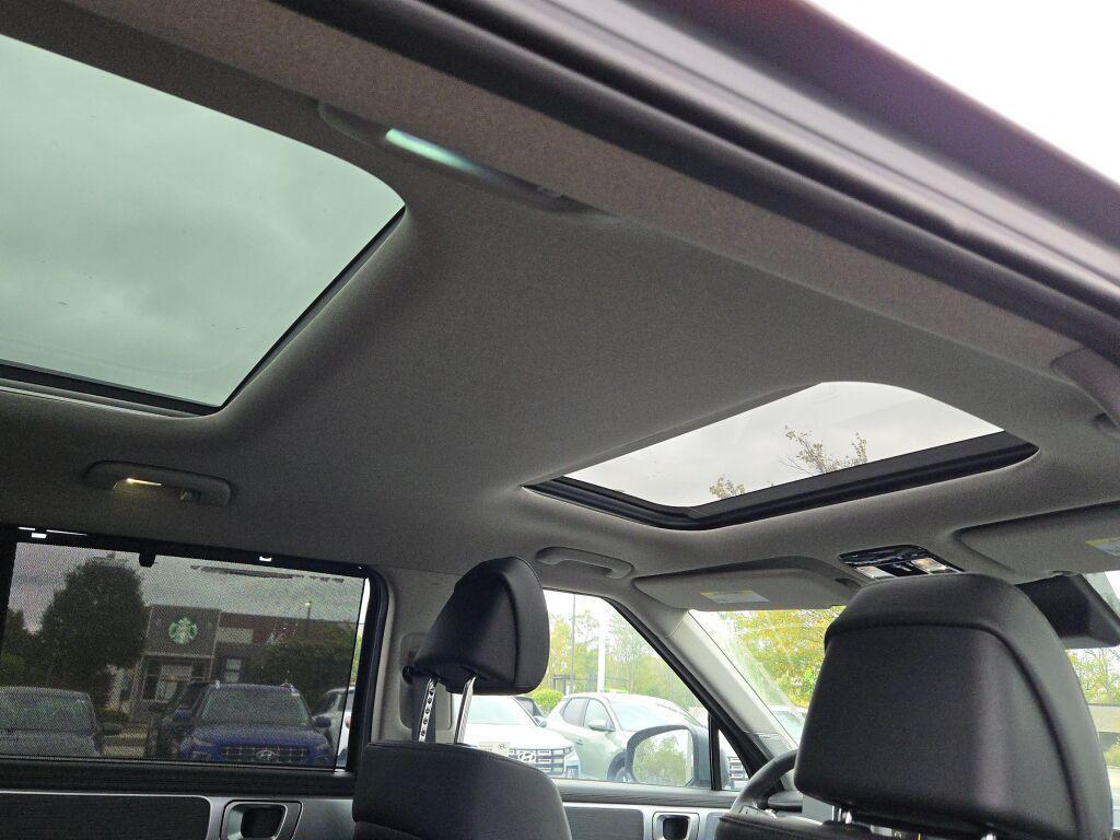 new 2025 Hyundai Santa Fe car, priced at $45,570