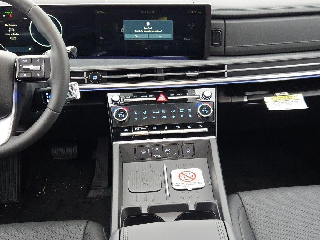 new 2025 Hyundai Santa Fe car, priced at $45,570