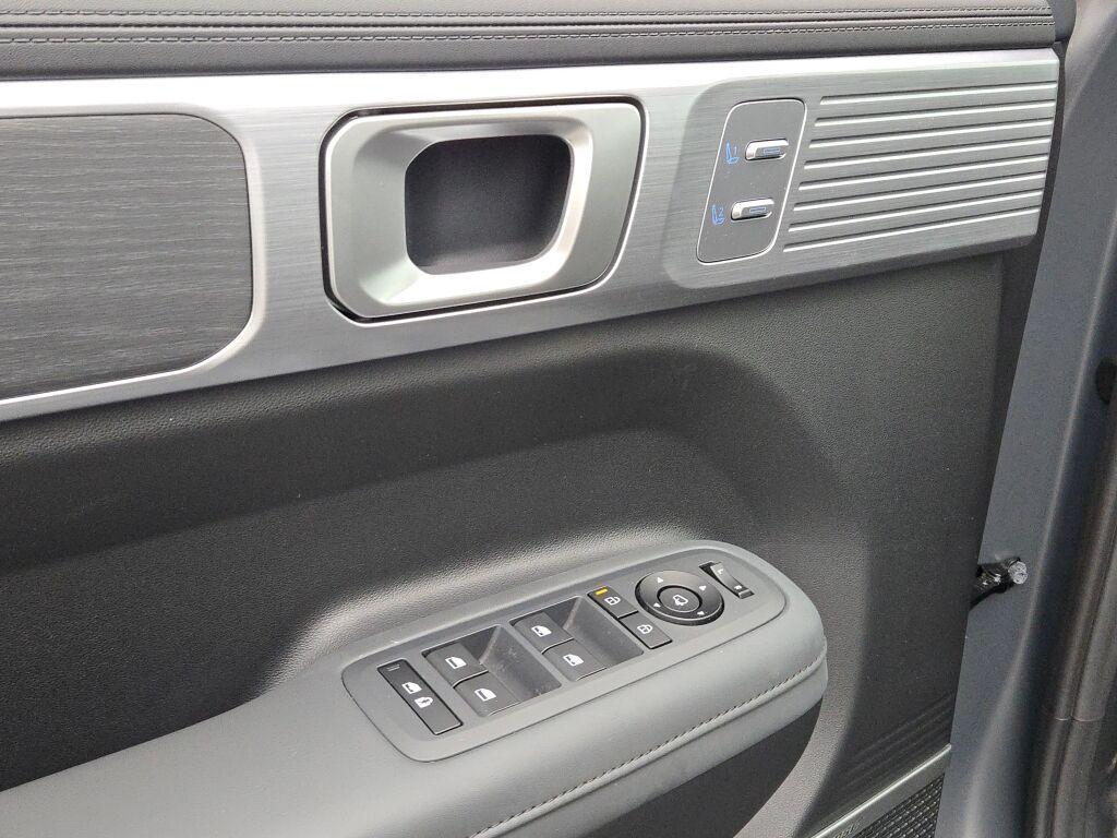 new 2025 Hyundai Santa Fe car, priced at $45,570