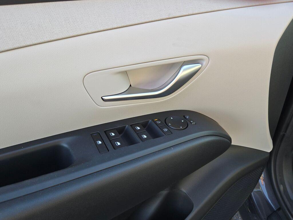 new 2025 Hyundai TUCSON Hybrid car, priced at $33,493