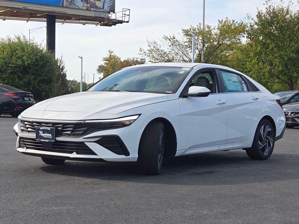 new 2025 Hyundai ELANTRA HEV car, priced at $29,461