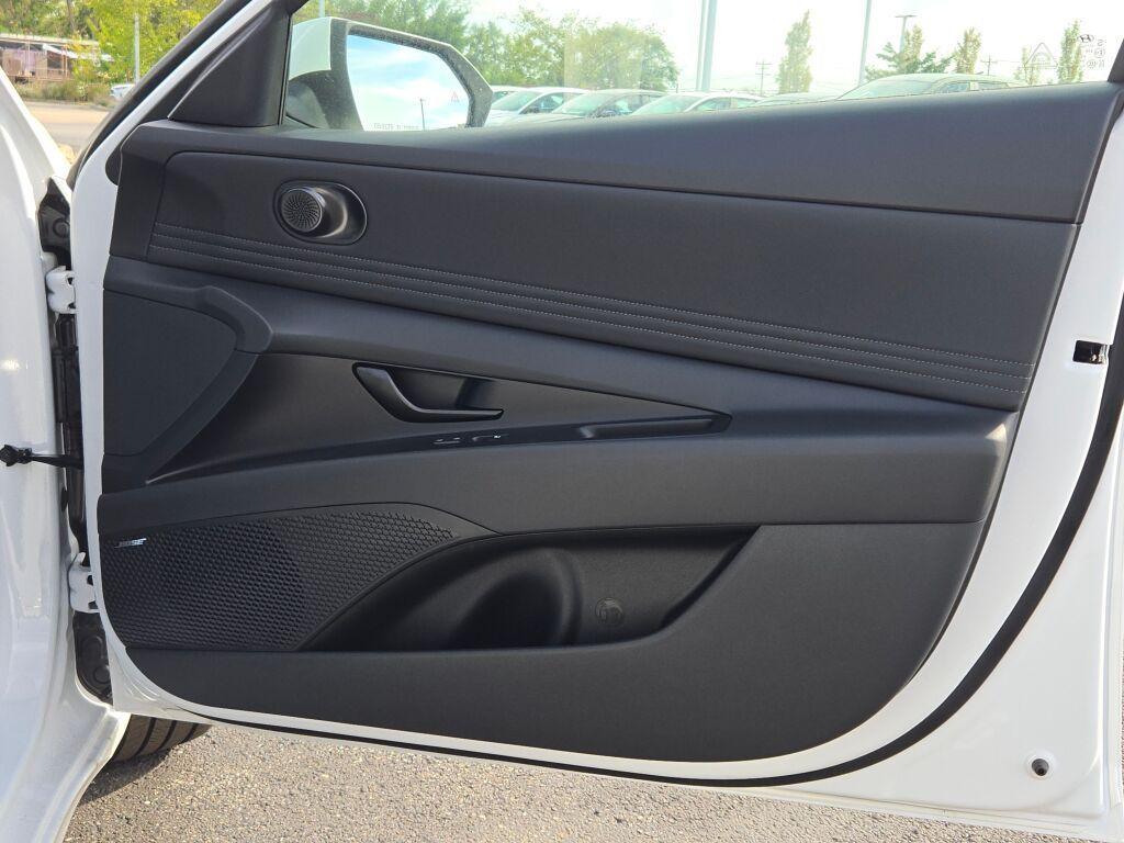 new 2025 Hyundai ELANTRA HEV car, priced at $29,461