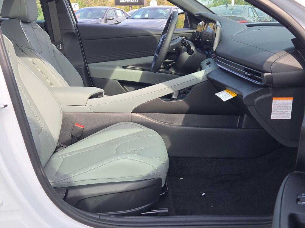 new 2025 Hyundai ELANTRA HEV car, priced at $29,461