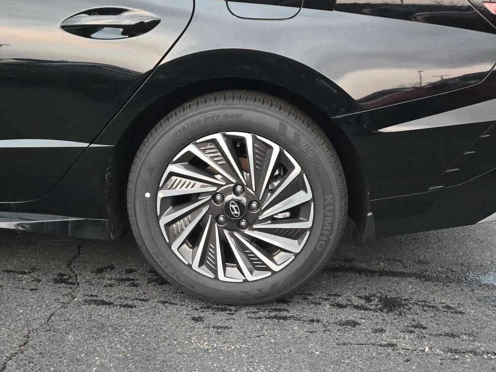 new 2026 Hyundai Sonata Hybrid car, priced at $33,300