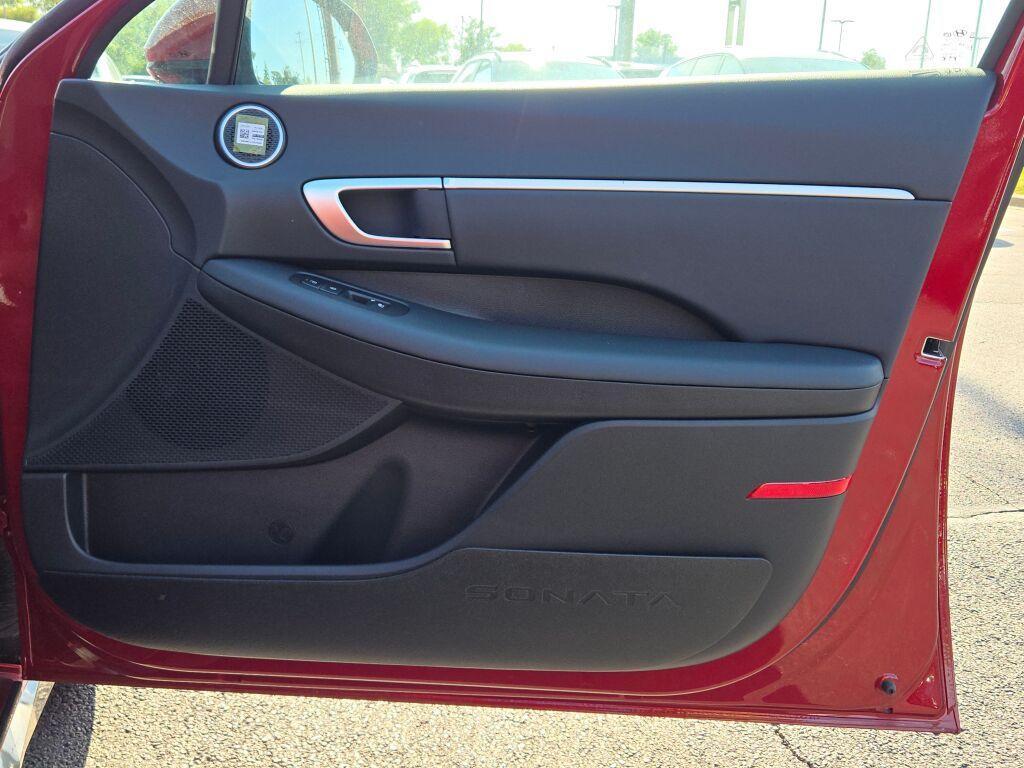 new 2025 Hyundai Sonata car, priced at $28,078