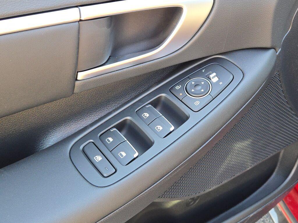 new 2025 Hyundai Sonata car, priced at $28,078
