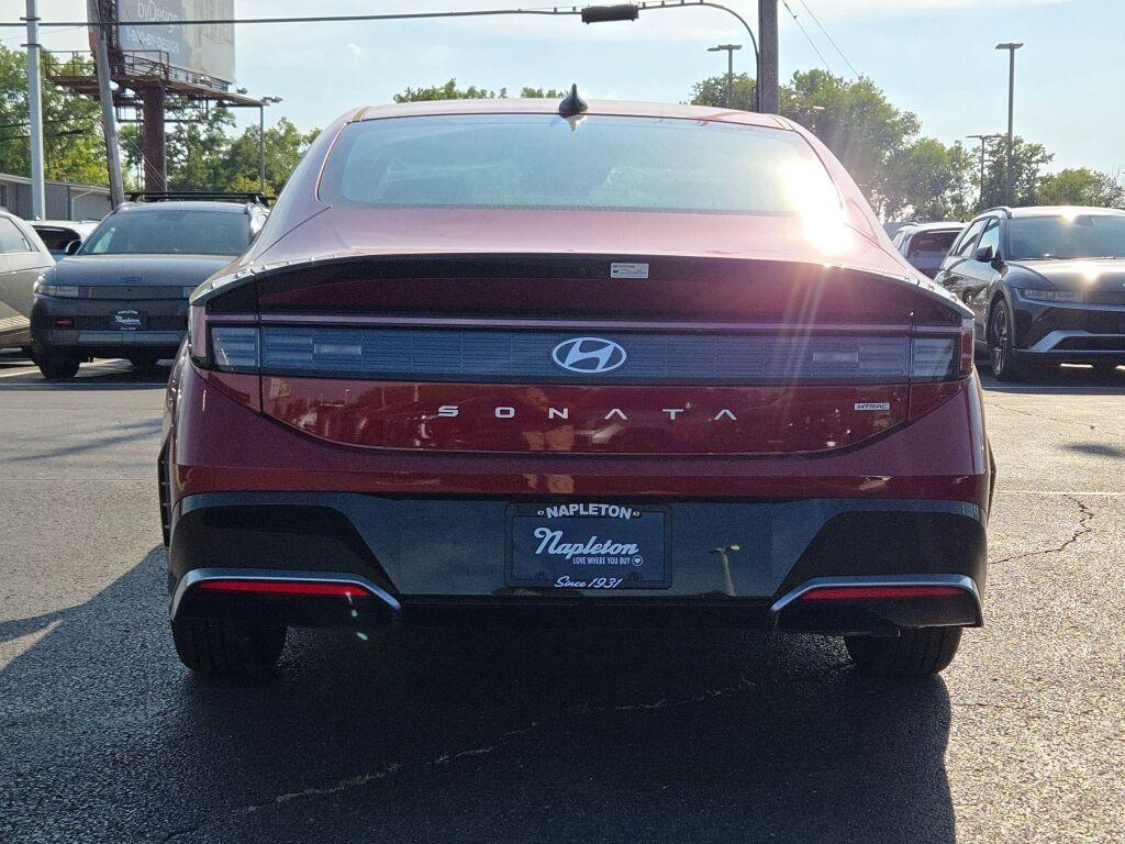 new 2025 Hyundai Sonata car, priced at $28,078