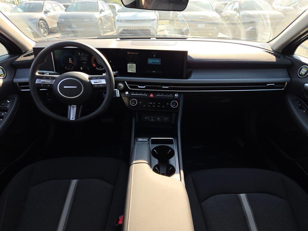 new 2025 Hyundai Sonata car, priced at $28,078
