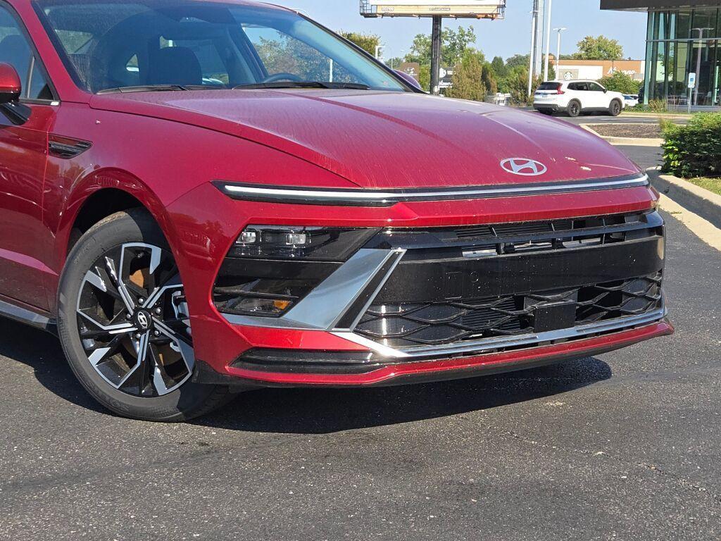 new 2025 Hyundai Sonata car, priced at $28,078