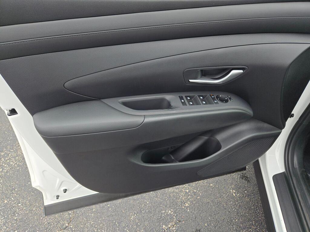 new 2026 Hyundai Tucson car, priced at $33,219