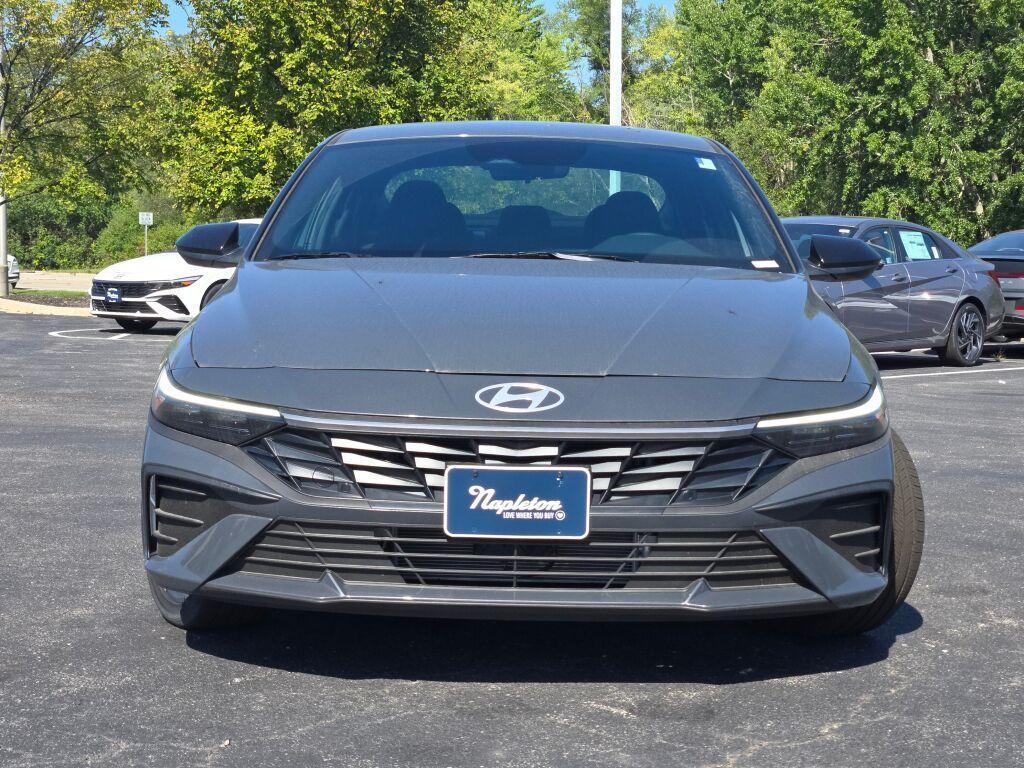 new 2025 Hyundai ELANTRA HEV car, priced at $26,633