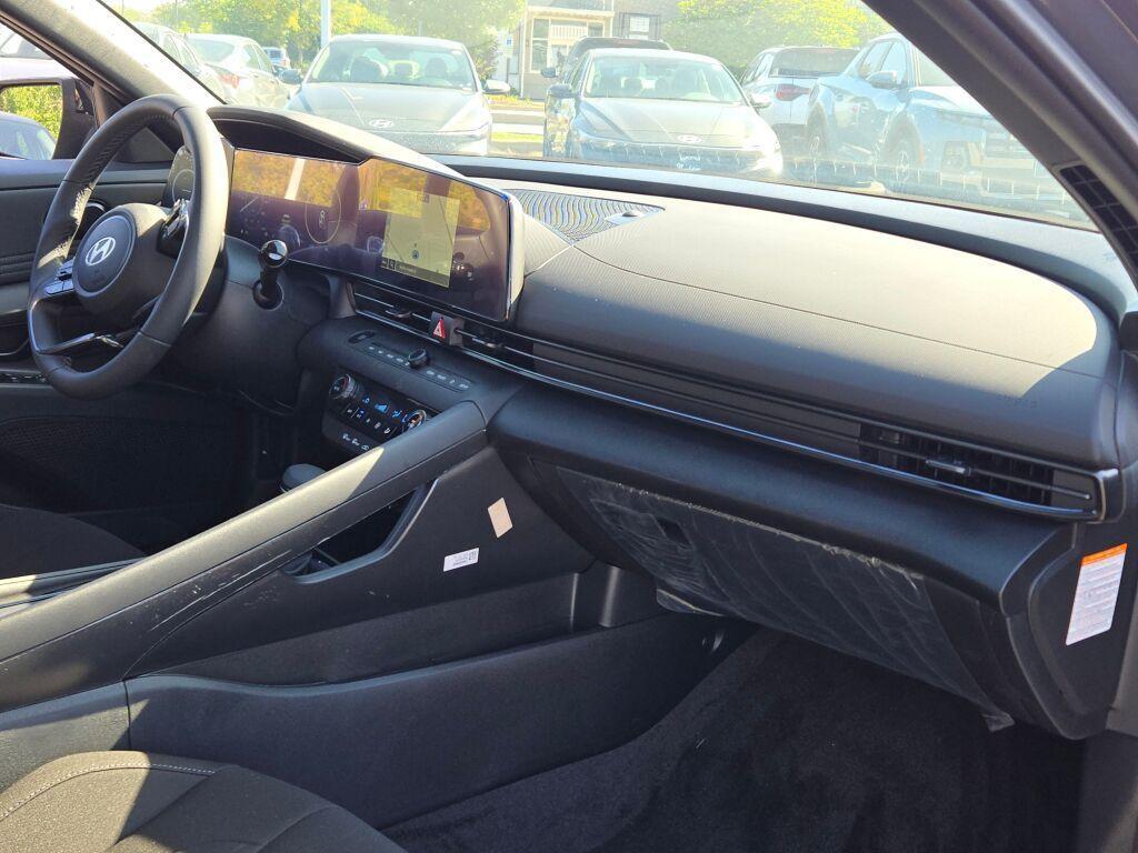 new 2025 Hyundai ELANTRA HEV car, priced at $26,633