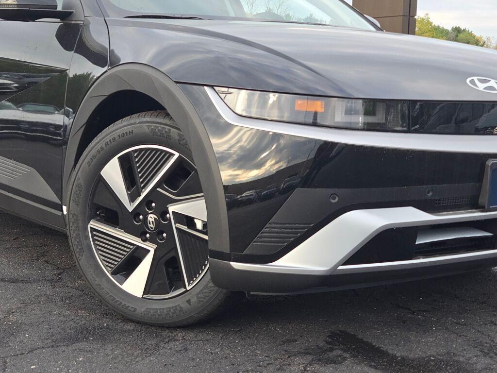 new 2025 Hyundai IONIQ 5 car, priced at $44,653