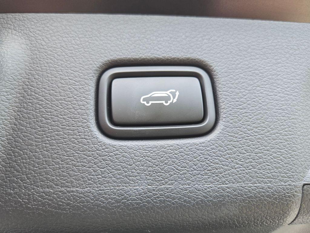 used 2025 Hyundai Palisade car, priced at $46,363