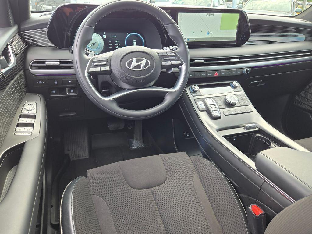 used 2025 Hyundai Palisade car, priced at $46,363
