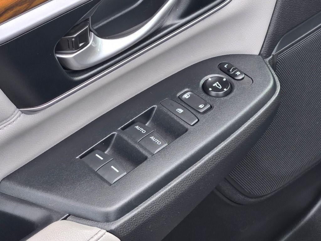 used 2017 Honda CR-V car, priced at $22,133