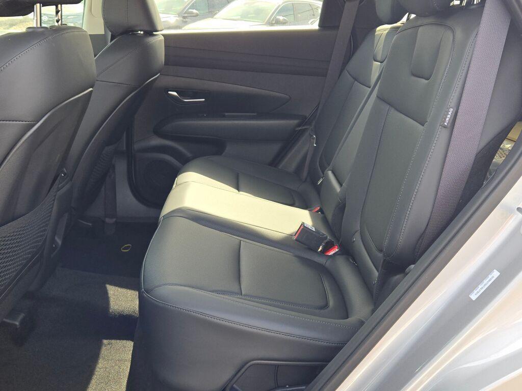 new 2025 Hyundai TUCSON Hybrid car, priced at $39,135