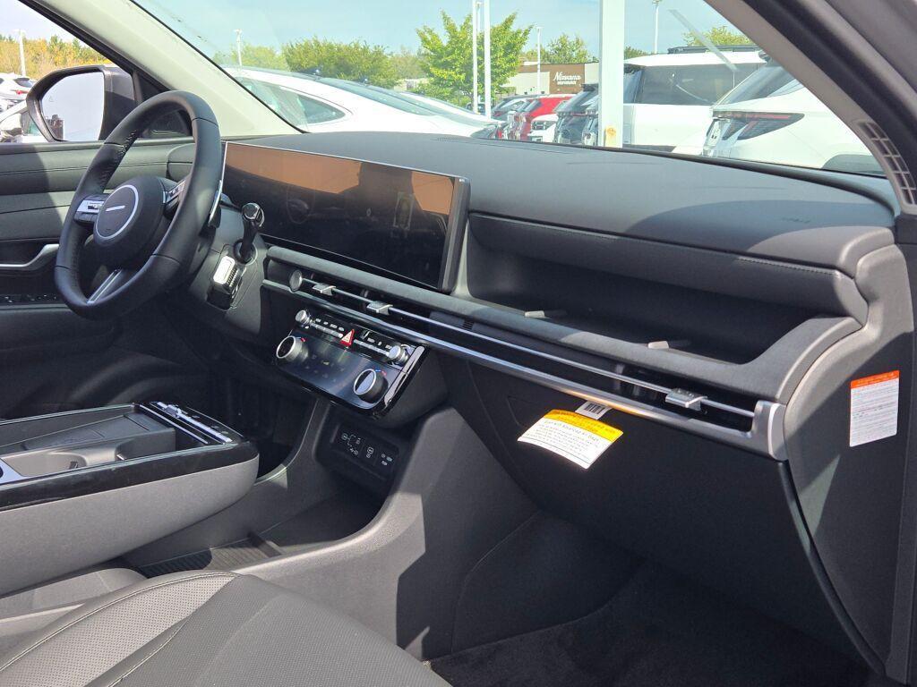 new 2025 Hyundai TUCSON Hybrid car, priced at $39,135