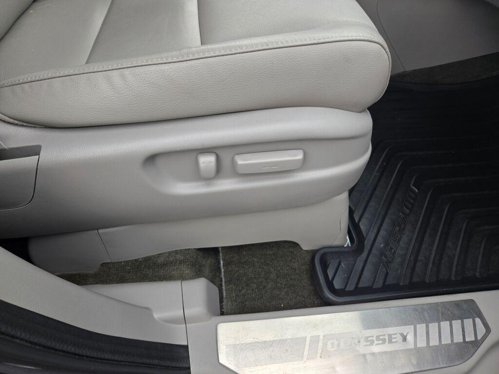 used 2016 Honda Odyssey car, priced at $18,384