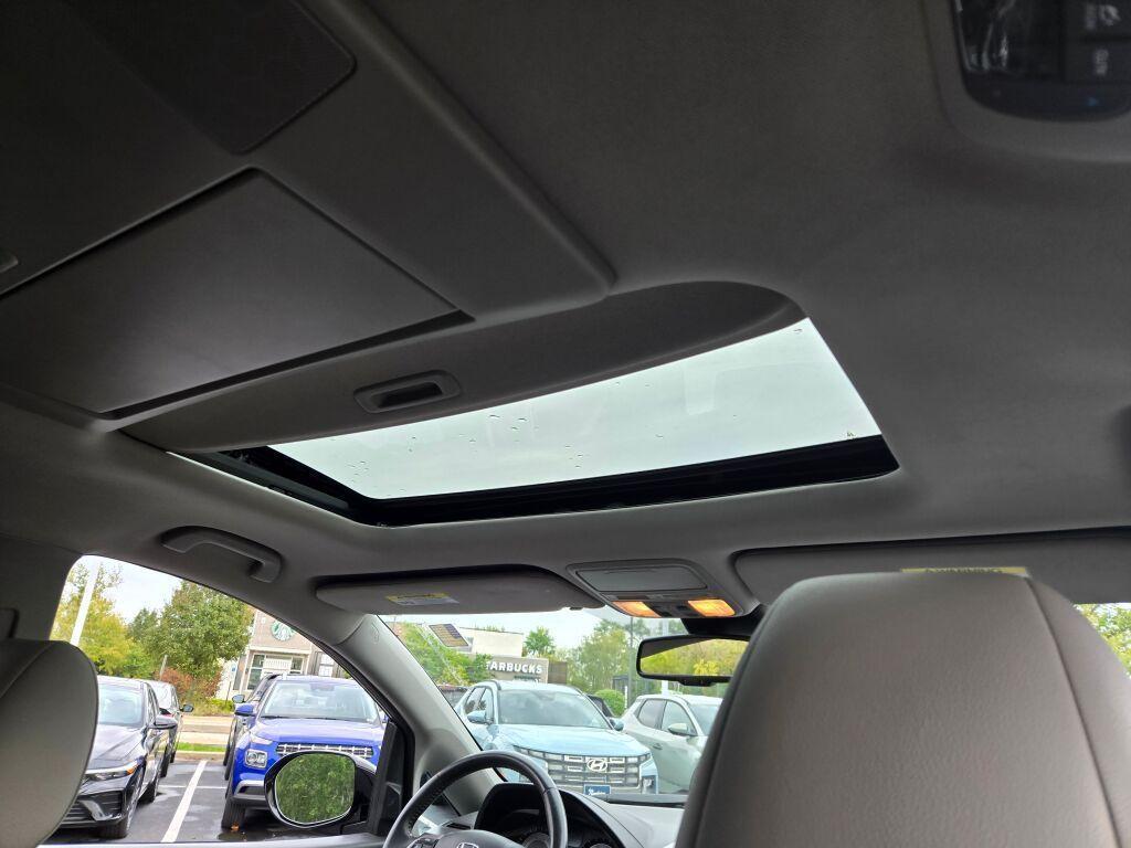 used 2016 Honda Odyssey car, priced at $18,384