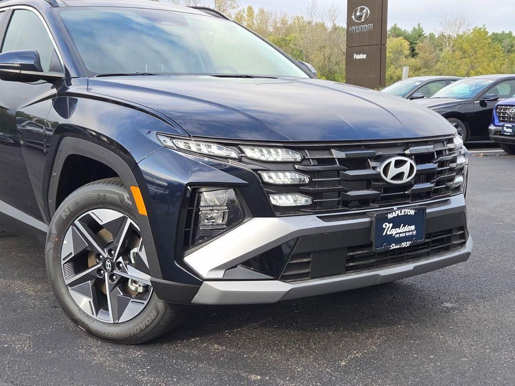 new 2025 Hyundai TUCSON Hybrid car, priced at $33,958
