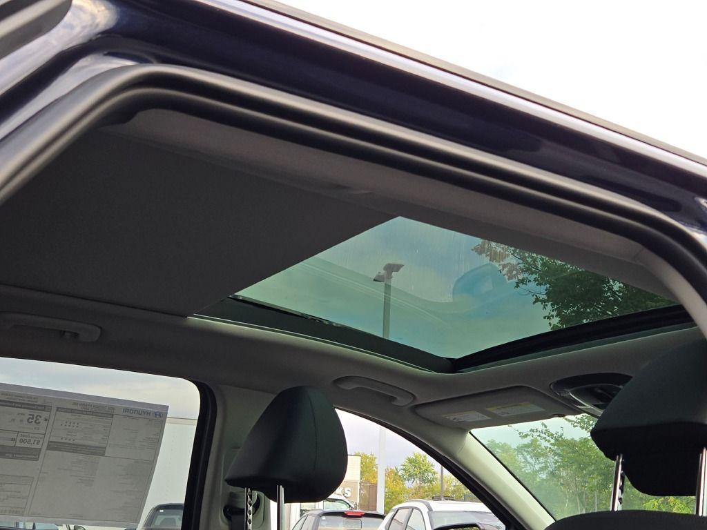 new 2025 Hyundai TUCSON Hybrid car, priced at $33,958