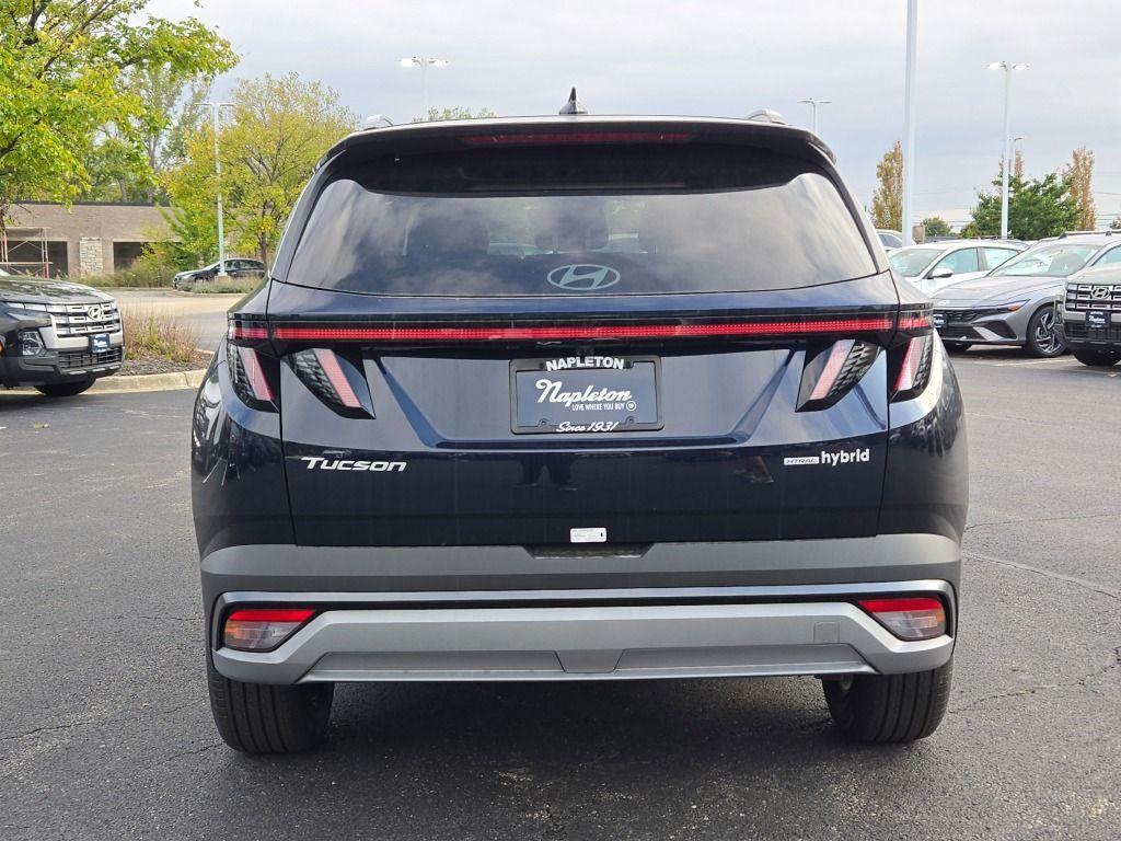 new 2025 Hyundai TUCSON Hybrid car, priced at $33,958