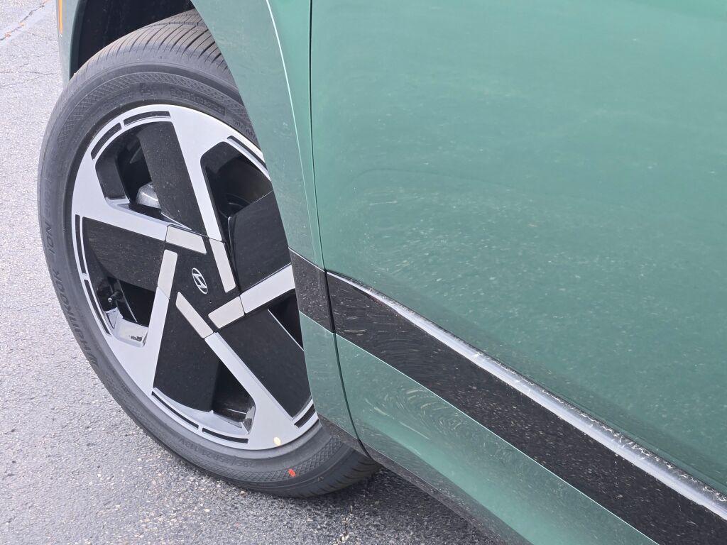 new 2026 Hyundai IONIQ 9 car, priced at $72,481