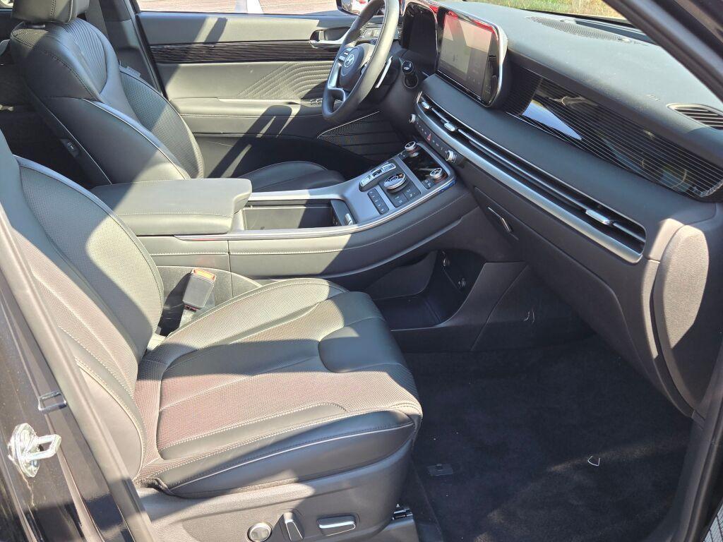 used 2025 Hyundai Palisade car, priced at $45,862