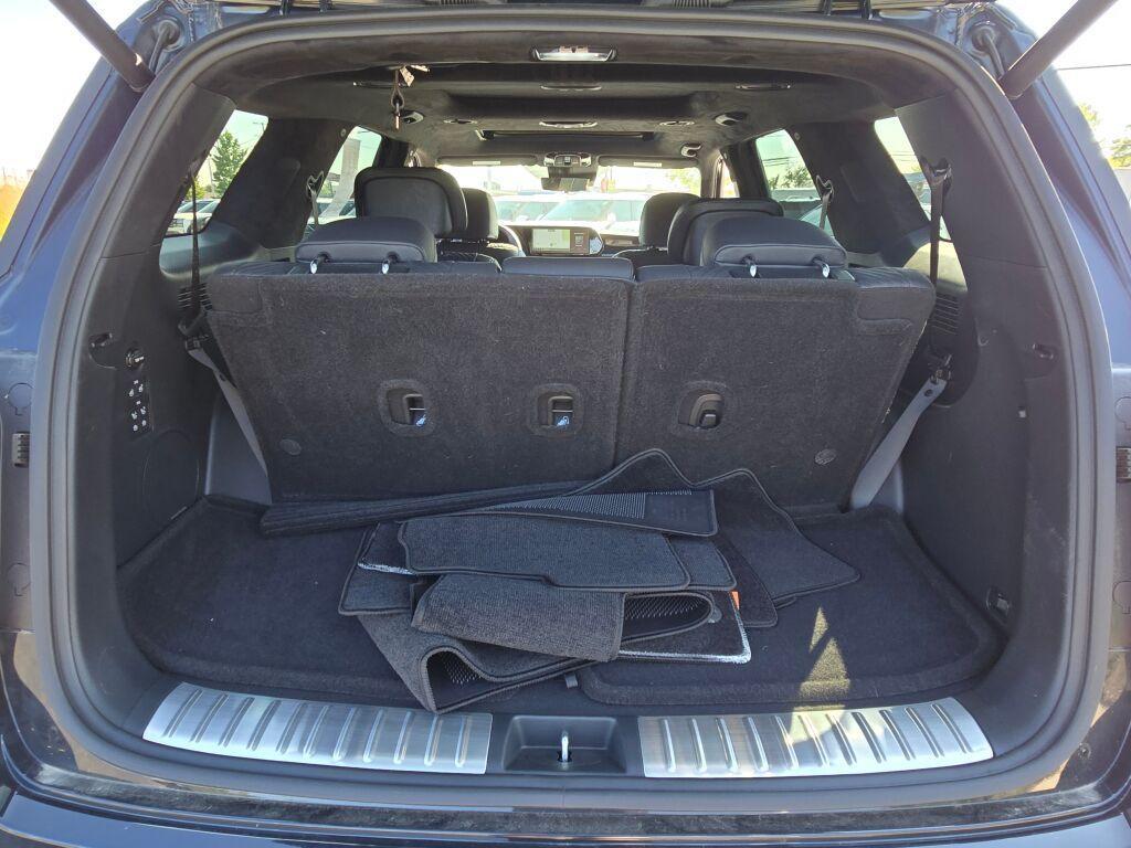 used 2025 Hyundai Palisade car, priced at $45,862