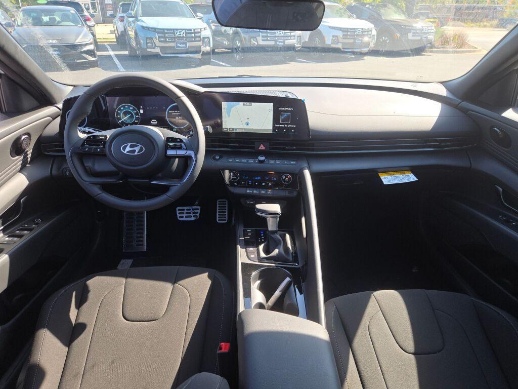 new 2025 Hyundai ELANTRA HEV car, priced at $27,096